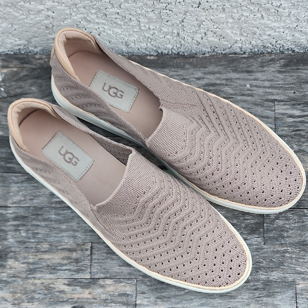 UGG Slip-On Loafers Light Beige 7.5